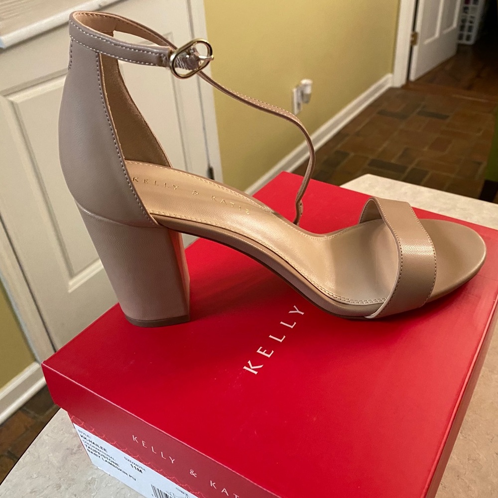 Kelly & Katie Heels Size 11